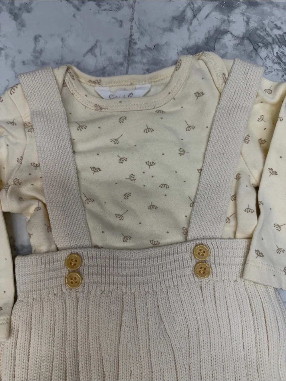 Baby 3-6 months Cream Knit Suspender Overalls Bloomers with Floral Bodysuit
